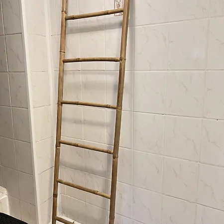 Vanilla Apartment *